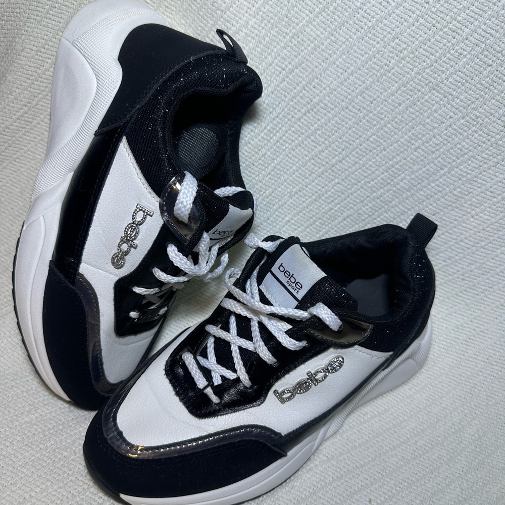 bebe woman Black and White Sneakers